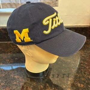 Titleist Michigan Wolverines Hat Cap Snap Navy Blue Mens One Size NCAA NWOT